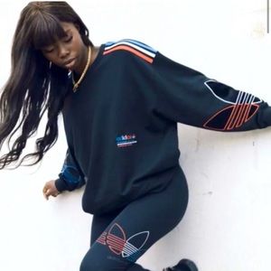 ADICOLOR TRICOLOR TREFOIL VELVET SWEATSHIRT